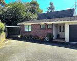 27 a Shackle Lane, Whitby