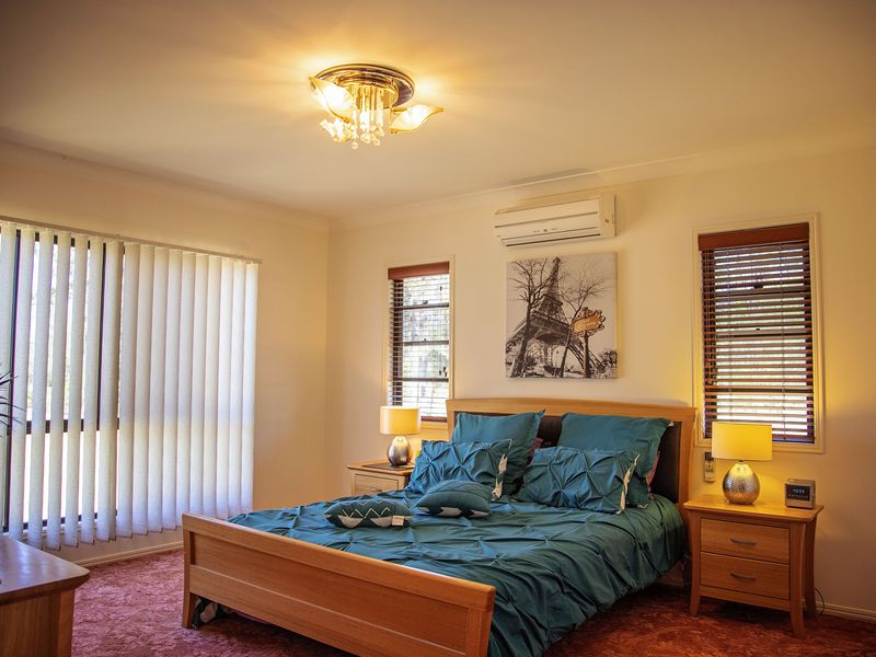 130 GILLILAND CRES, Blackbutt Main Street Realty