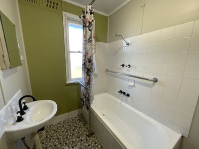 34 Scrivener Street, Forbes