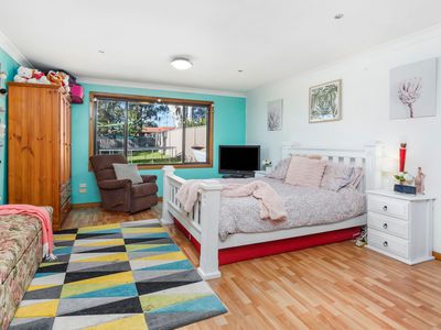 14 Eleanor Avenue, Oak Flats