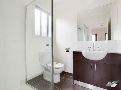 68 Eltham Parade, Wyndham Vale