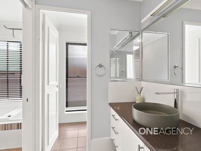 6 Arnheim Place, North Nowra