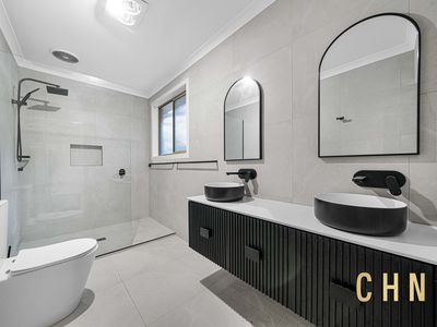 7 Donaldson Place, Point Cook