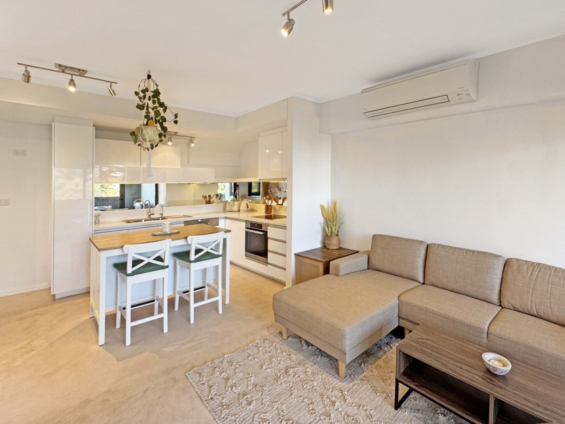 94 / 59 Breaksea Drive, North Coogee