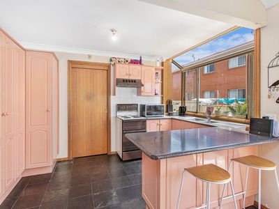 2 / 70 Pur Pur Avenue, Lake Illawarra