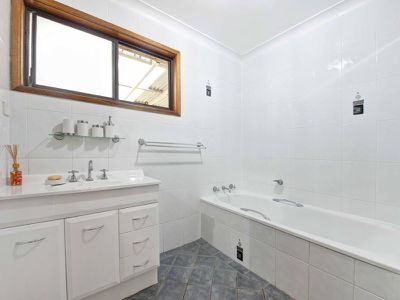 32 Inglewood Street, Morisset