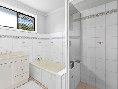 12 Fassifern St, Durack