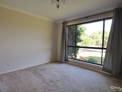 26 Websdale Drive, Dubbo