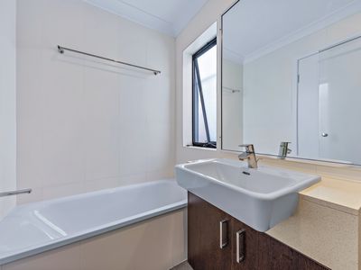 1 / 89 Parker Rd, Cannonvale