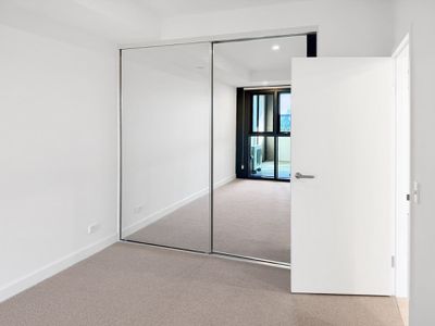 711 / 72 Allara Street, City