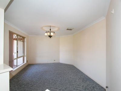 4 McGillivray Crescent, Somerville