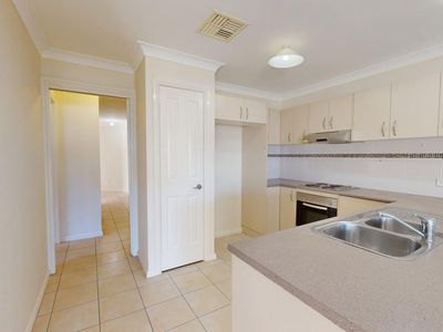 2/4 Parkes Street, Forbes