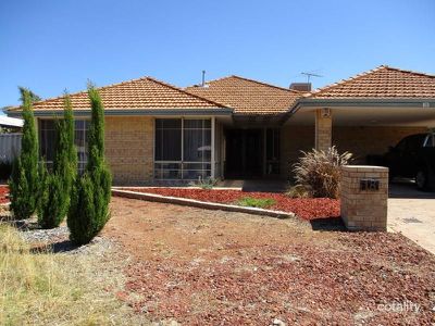 18 Zedora Loop, Port Kennedy