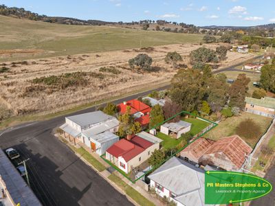2 Main St           , Lyndhurst