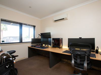 33 Minderoo Avenue, South Hedland