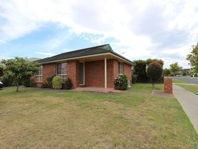 1 / 29 Coakley Crescent, Lovely Banks