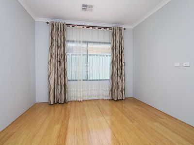 12 Graduate Way, Coolbellup