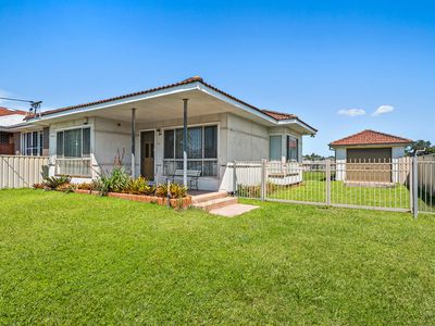 27 Addison Avenue, Lake Illawarra