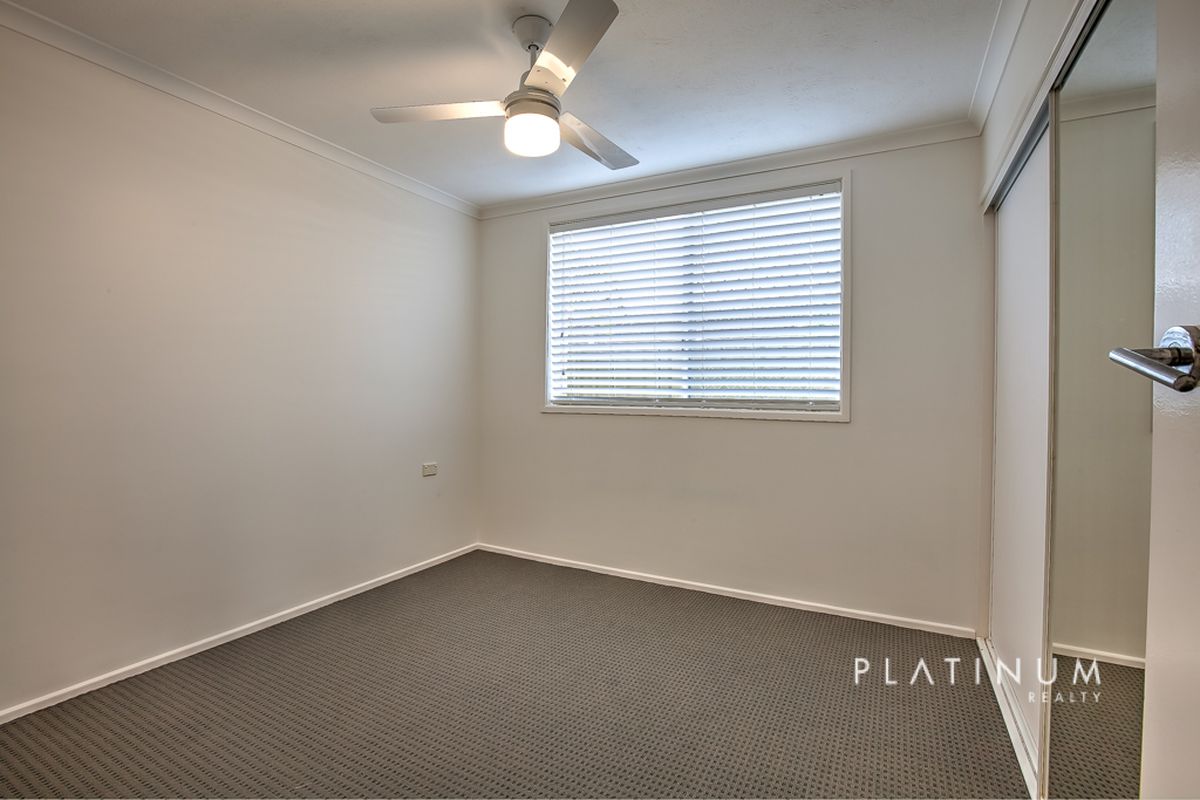 1 / 74 Tallebudgera Drive, Palm Beach