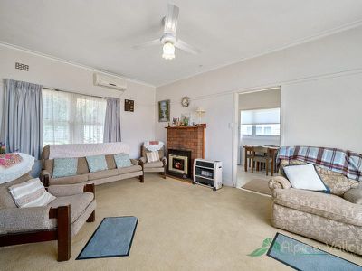 4 Beauty Avenue, Mount Beauty