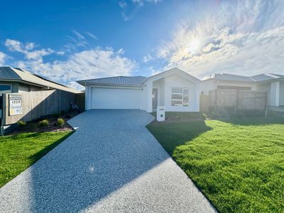 68 Balun Wy, Redland Bay