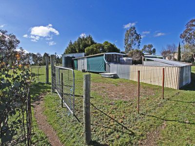 32 Horsburgh Court, Heathcote