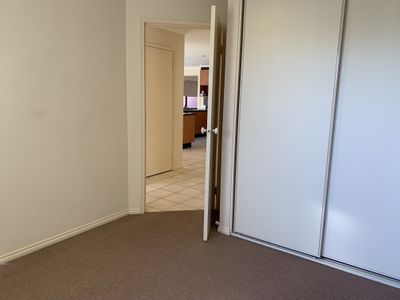 10 Betty Court, Lara
