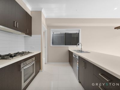 22 Jolimont Street, Caroline Springs