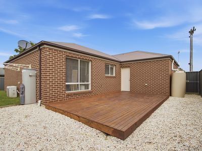 1 Speechley Court, Sale