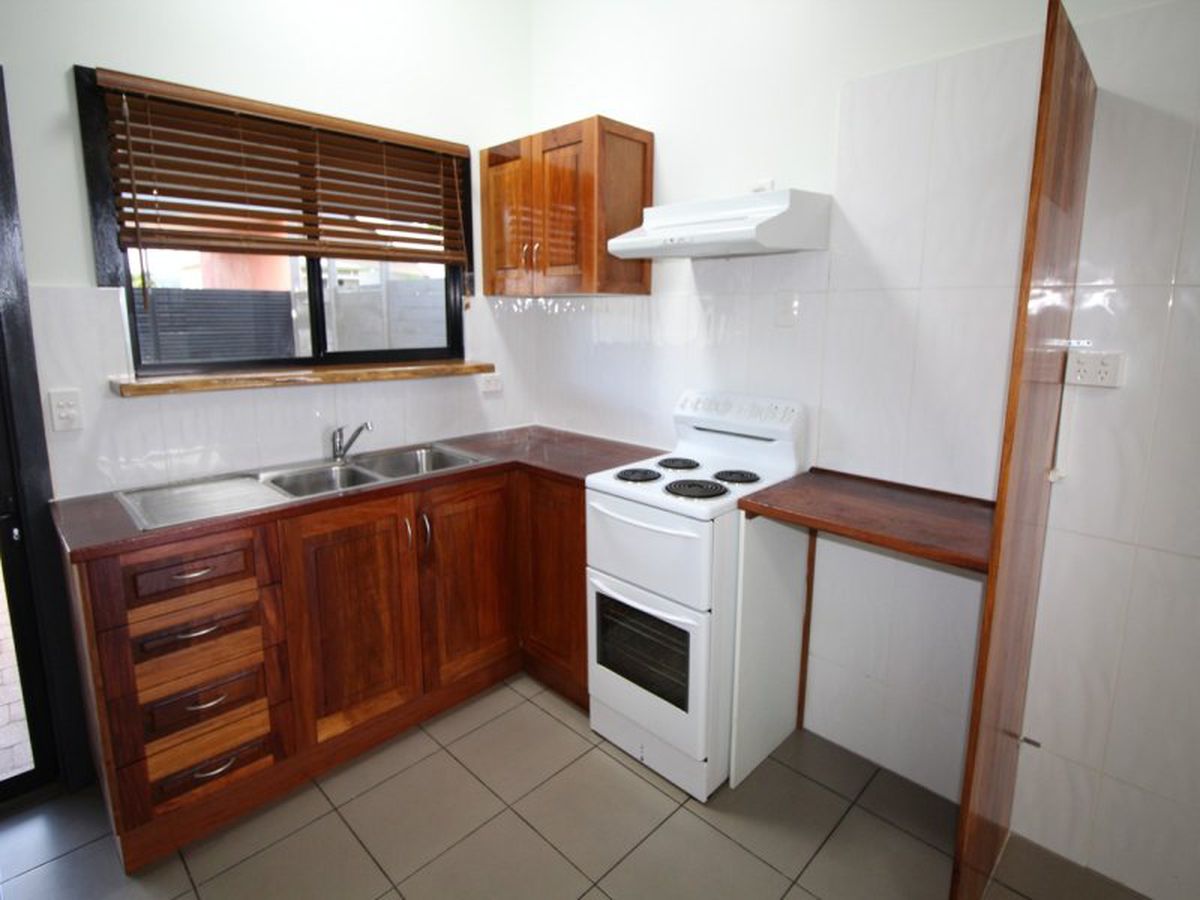 2 / 4 Grau Street, Atherton