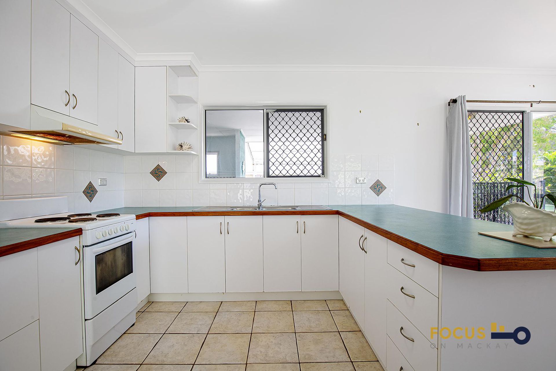 8 Adamson Street, Haliday Bay