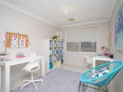 62 Salwood Loop, Banksia Grove