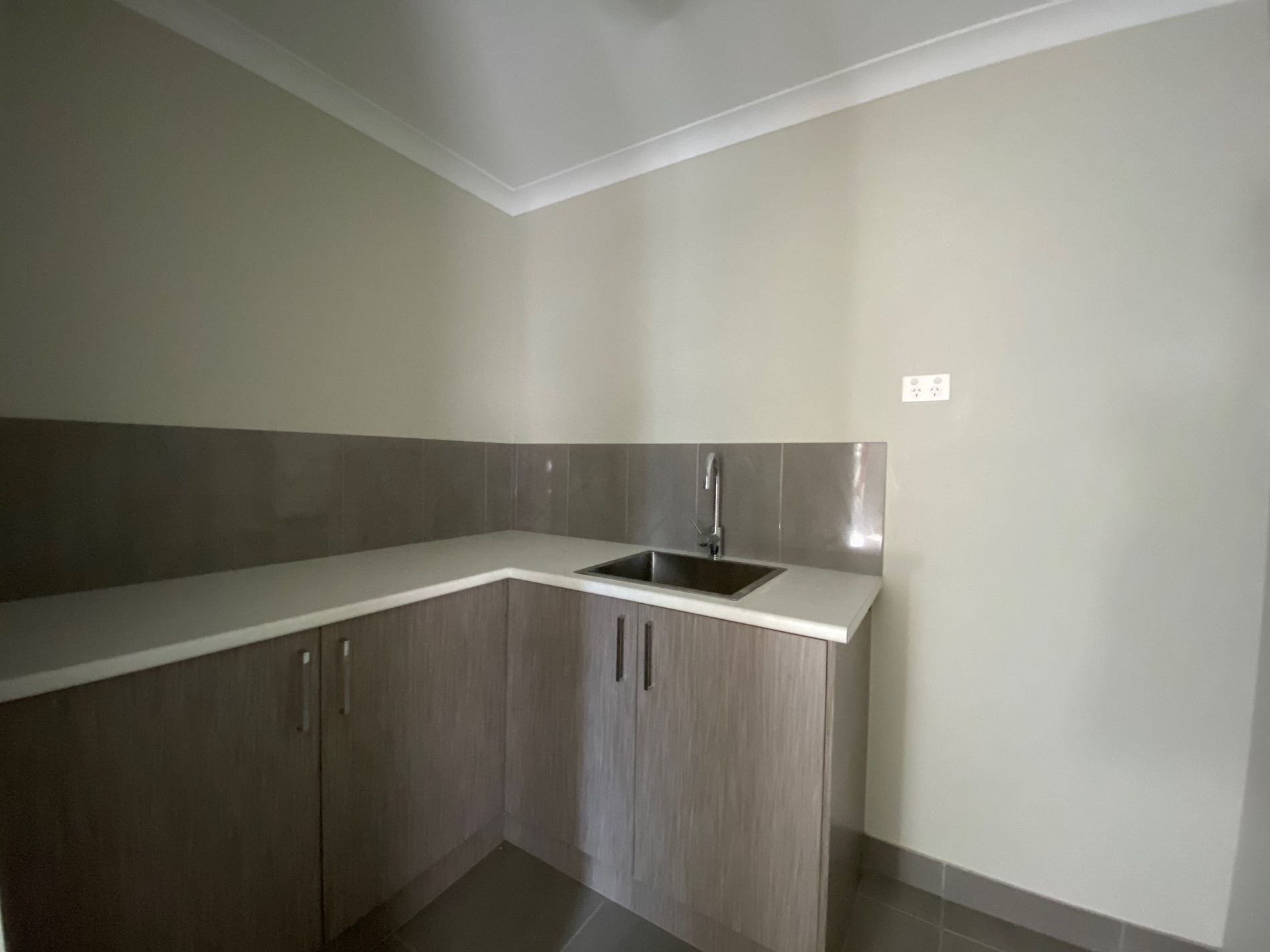 2 / 24 Tamarind Crescent, Werribee