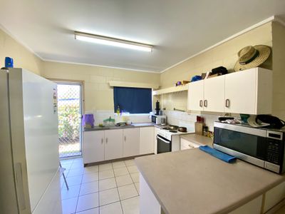 14 Cassia Street, Holloways Beach