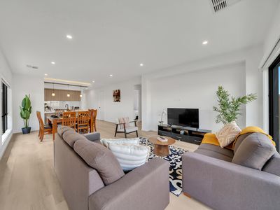 10 Whippet Street, Tarneit
