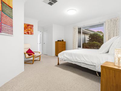 31 Simmonds Parade, Winthrop