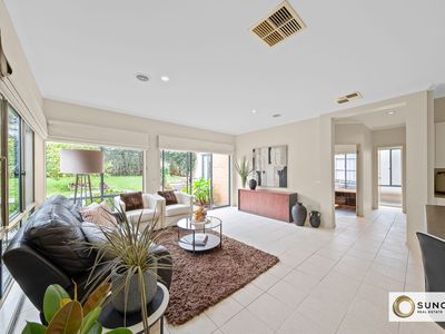 14 Meribel Way, Lynbrook