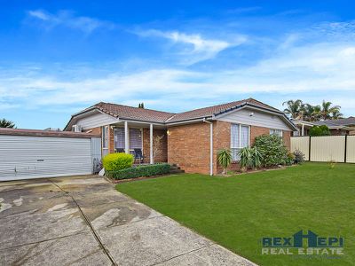 72 Oaktree Drive, Hampton Park