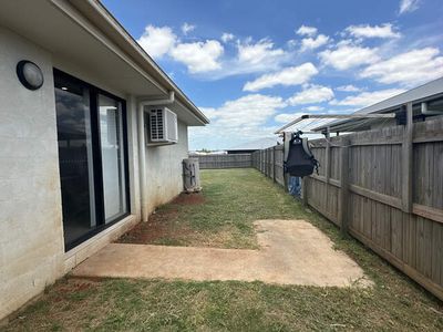 2 / 21 Magpie Drive, Cambooya