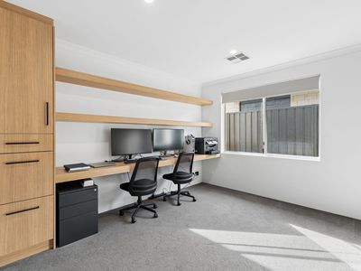 52 Sugargum Rise, Kiara