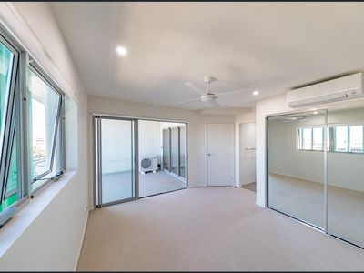 1532 / 1-5 Cremin Street, Upper Mount Gravatt