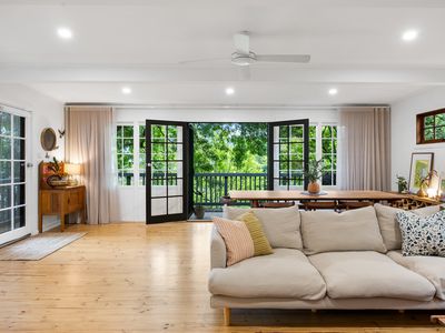 22 George Avenue, Crafers West