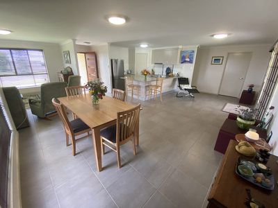 2 Dingle Close, Kingaroy