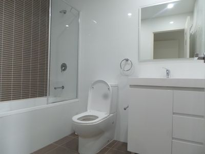 1613 / 11 Charles St, Canterbury