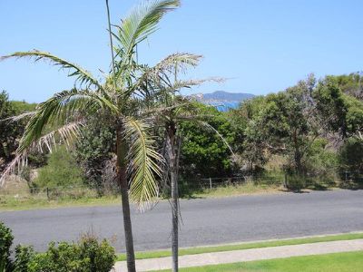 15 / 21 Beach Road, Hawks Nest