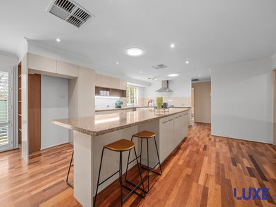 2 Hobday Place , Dunlop
