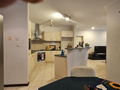 4 Buckingham Street, Gunn