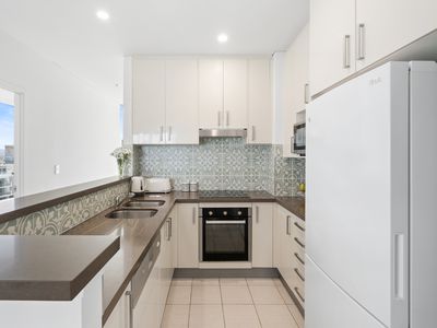 1601 / 4 COMO CRESCENT, Southport