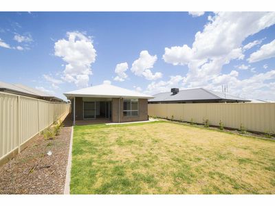 57A Keswick Parkway, Dubbo