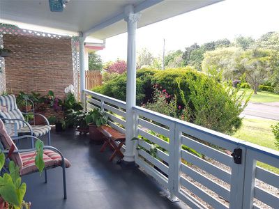28 Crisp Close, Atherton